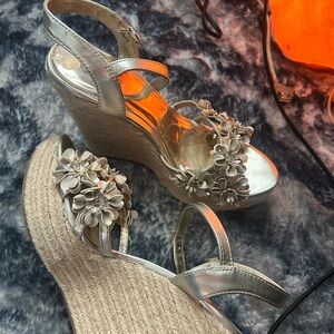 Carlos Santana Wedges